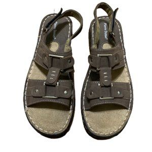 NWOB Women Pierre Dumas open-toe shoes sandals 10